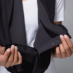 NWOT lululemon vinyasa scarf